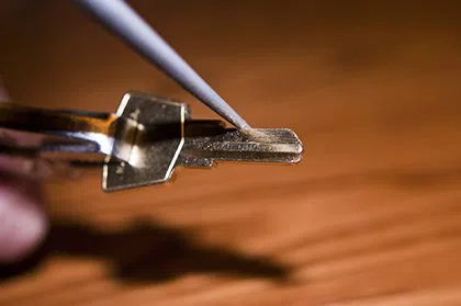 Feeding Hills MA Locksmith Store Feeding Hills, MA 413-853-3076 - broken-key-extraction